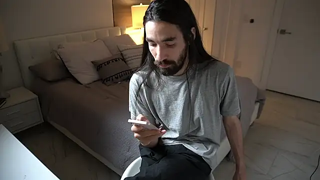 Your Ice cream online show from March 2, 2025, 4:17 am