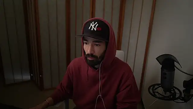 Snapshot of Your_Ice_cream chatting on January 7, 2026, 1:13 pm Your Ice cream online show from January 7, 2026, 1:13 pm