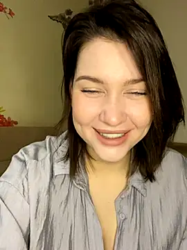 Snapshot of KikiWatson chatting on December 5, 2024, 5:15 am KikiWatson online show from December 5, 2024, 5:15 am
