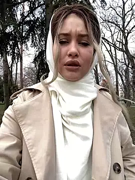 Snapshot of KikiWatson chatting on January 1, 2025, 8:02 am KikiWatson online show from January 1, 2025, 8:02 am