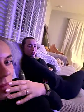 Millie-Miles online show from January 18, 2026, 2:26 am