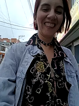 Snapshot of your_red_rose_ chatting on December 29, 2024, 10:47 pm your red rose online show from December 29, 2024, 10:47 pm