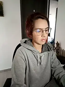 Snapshot of your_red_rose_ chatting on January 14, 2025, 1:38 pm your red rose online show from January 14, 2025, 1:38 pm