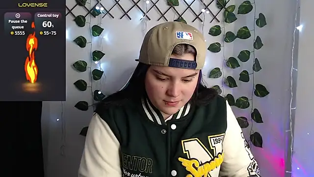 Snapshot of Nika_1_ chatting on February 18, 2026, 6:09 am Nika 1 online show from February 18, 2026, 6:09 am