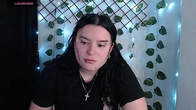 Nika 1  online show from May 22, 2026, 11:32 pm