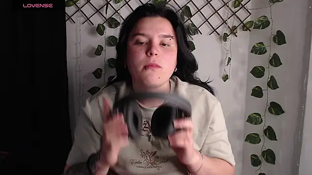 Nika 1  online show from May 24, 2026, 1:21 am