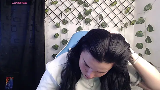 Nika 1  online show from May 29, 2026, 10:52 pm