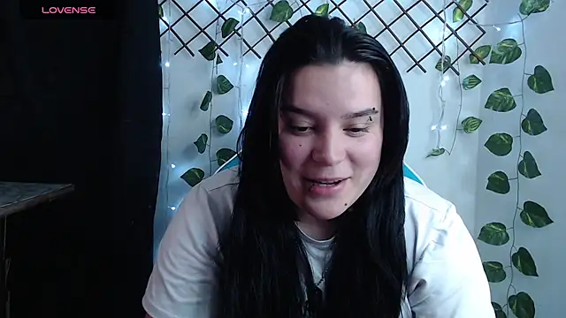 Nika 1  online show from July 14, 2026, 11:32 pm