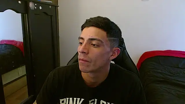 kv   xxx  online show from October 8, 2025, 7:44 pm