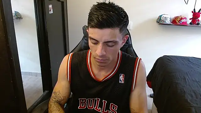 kv   xxx  online show from November 6, 2025, 5:25 pm