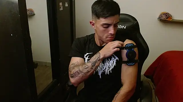 Snapshot of kv___xxx_ chatting on January 17, 2026, 4:50 am kv xxx online show from January 17, 2026, 4:50 am