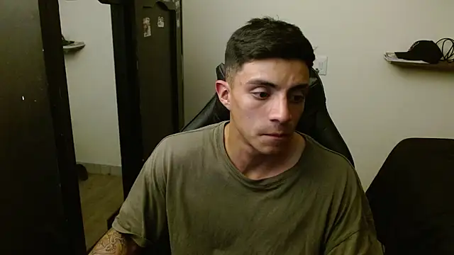 Snapshot of kv___xxx_ chatting on February 7, 2026, 3:54 am kv xxx online show from February 7, 2026, 3:54 am