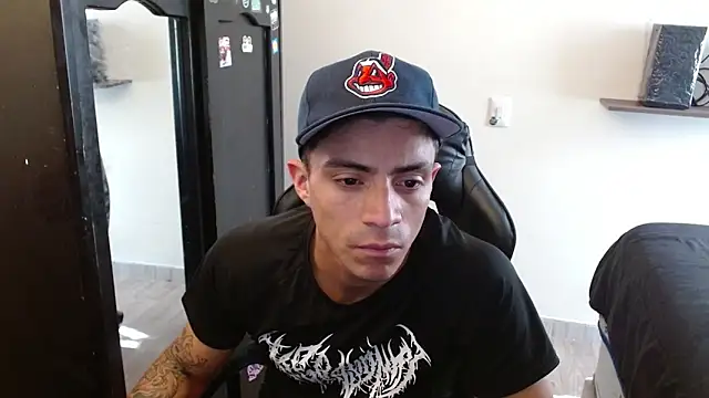 Snapshot of kv___xxx_ chatting on February 21, 2026, 7:48 pm kv xxx online show from February 21, 2026, 7:48 pm