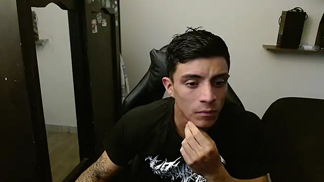 Snapshot of kv___xxx_ chatting on February 24, 2026, 8:40 pm kv xxx online show from February 24, 2026, 8:40 pm