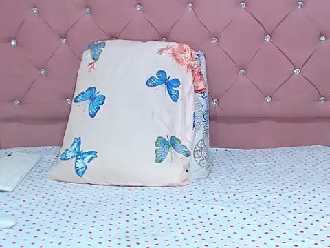 Snapshot of sharonbrown28 chatting on October 15, 2025, 9:48 pm sharonbrown28 online show from October 15, 2025, 9:48 pm