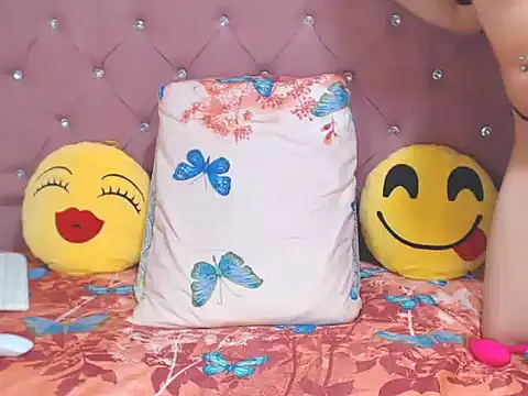 Snapshot of sharonbrown28 chatting on November 8, 2025, 9:57 pm sharonbrown28 online show from November 8, 2025, 9:57 pm