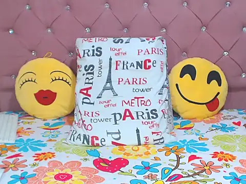 Snapshot of sharonbrown28 chatting on November 14, 2025, 10:18 pm sharonbrown28 online show from November 14, 2025, 10:18 pm