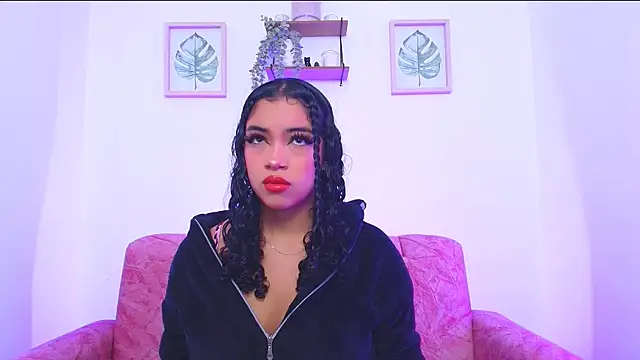 Snapshot of Sara_Jhonson chatting on December 19, 2024, 11:03 pm Sara Jhonson online show from December 19, 2024, 11:03 pm