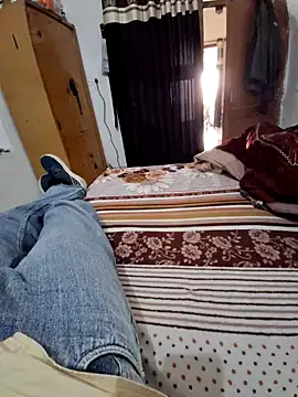 menakshiiikaur online show from December 18, 2024, 7:47 am