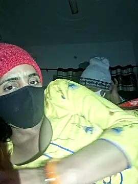 Snapshot of menakshiiikaur chatting on December 22, 2025, 4:59 pm menakshiiikaur online show from December 22, 2025, 4:59 pm