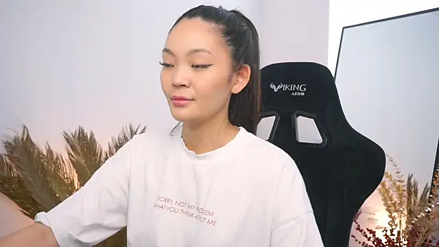 Peopleneedlove144 online show from January 20, 2025, 8:52 am