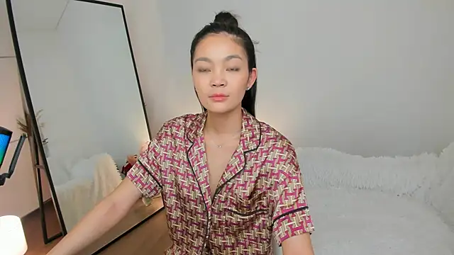 Peopleneedlove144 online show from February 4, 2025, 7:55 pm