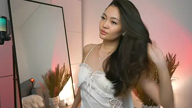 Peopleneedlove144 online show from February 16, 2025, 6:21 pm