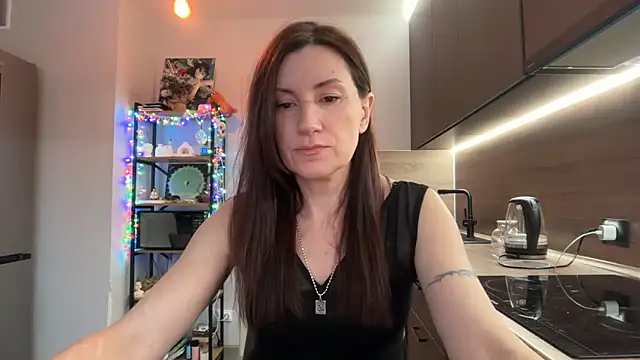 Snapshot of jainesummer chatting on December 22, 2025, 8:11 am jainesummer online show from December 22, 2025, 8:11 am