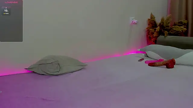 Snapshot of Simona_06_ chatting on December 20, 2024, 11:58 pm Simona 06 online show from December 20, 2024, 11:58 pm