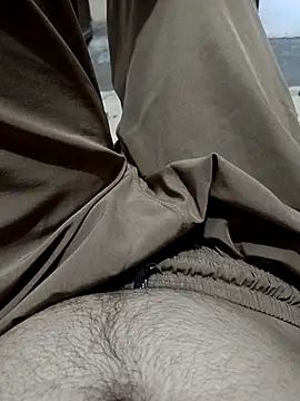 Snapshot of QUEEN-X-CPL chatting on September 13, 2025, 6:18 pm QUEEN-X-CPL online show from September 13, 2025, 6:18 pm