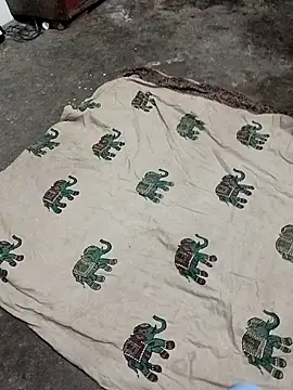 Snapshot of QUEEN-X-CPL chatting on September 14, 2025, 6:18 pm QUEEN-X-CPL online show from September 14, 2025, 6:18 pm