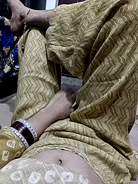 Snapshot of QUEEN-X-CPL chatting on September 21, 2025, 5:58 pm QUEEN-X-CPL online show from September 21, 2025, 5:58 pm