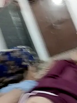 Snapshot of QUEEN-X-CPL chatting on October 1, 2025, 6:03 pm QUEEN-X-CPL online show from October 1, 2025, 6:03 pm