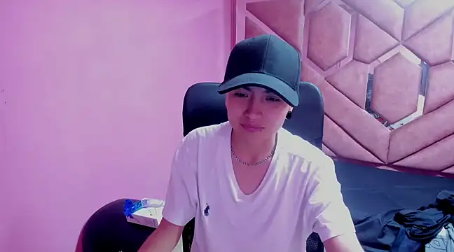 Snapshot of Im_Mathias chatting on January 16, 2025, 6:25 am Im Mathias online show from January 16, 2025, 6:25 am