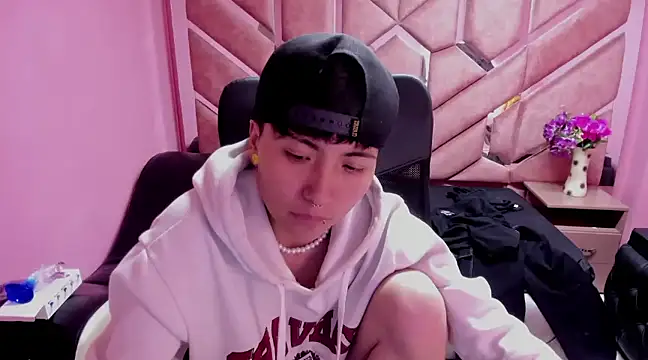 Snapshot of Im_Mathias chatting on January 18, 2025, 9:34 am Im Mathias online show from January 18, 2025, 9:34 am