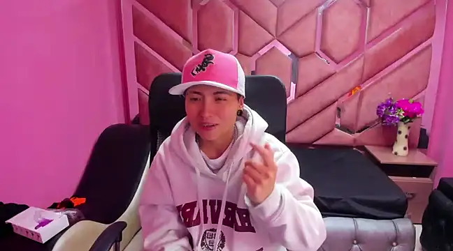 Snapshot of Im_Mathias chatting on January 19, 2025, 9:33 am Im Mathias online show from January 19, 2025, 9:33 am