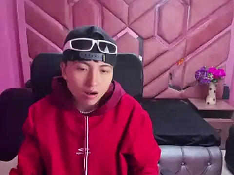 Snapshot of Im_Mathias chatting on January 22, 2025, 6:42 am Im Mathias online show from January 22, 2025, 6:42 am