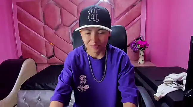 Snapshot of Im_Mathias chatting on January 29, 2025, 2:40 am Im Mathias online show from January 29, 2025, 2:40 am