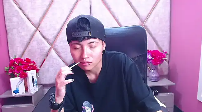 Snapshot of Im_Mathias chatting on February 5, 2025, 11:34 am Im Mathias online show from February 5, 2025, 11:34 am