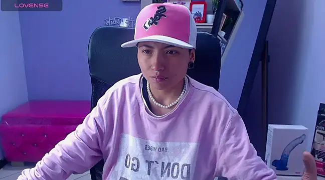 Snapshot of Im_Mathias chatting on March 7, 2025, 2:04 am Im Mathias online show from March 7, 2025, 2:04 am