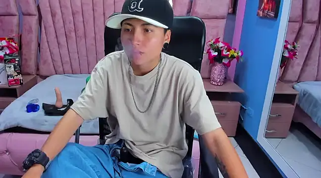 Snapshot of Im_Mathias chatting on March 11, 2025, 8:09 am Im Mathias online show from March 11, 2025, 8:09 am