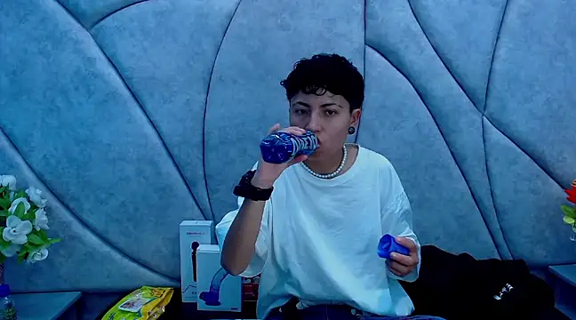 Snapshot of Im_Mathias chatting on March 21, 2025, 2:50 am Im Mathias online show from March 21, 2025, 2:50 am