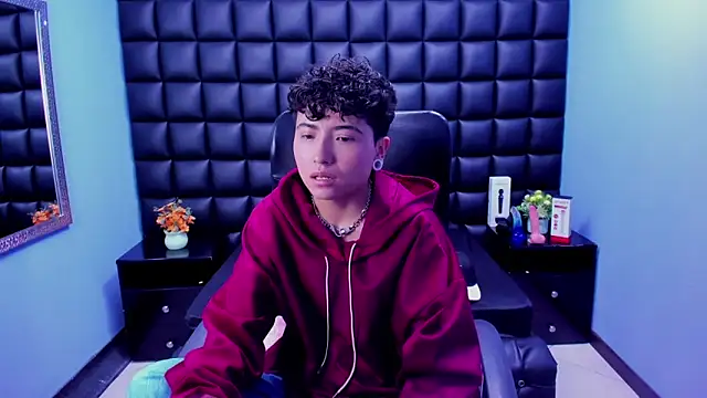 Snapshot of Im_Mathias chatting on September 9, 2025, 8:08 pm Im Mathias online show from September 9, 2025, 8:08 pm