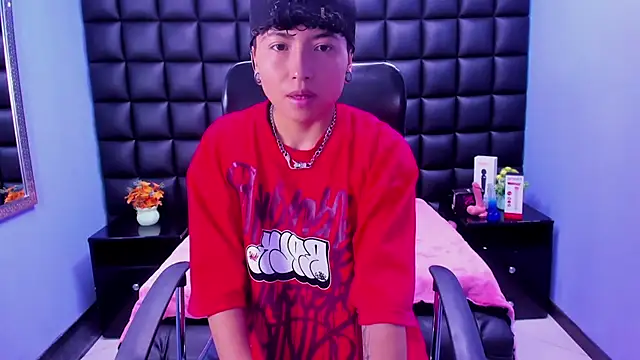 Snapshot of Im_Mathias chatting on September 23, 2025, 7:39 pm Im Mathias online show from September 23, 2025, 7:39 pm