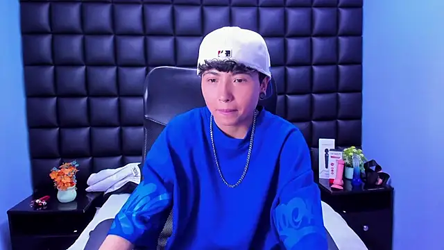 Snapshot of Im_Mathias chatting on September 30, 2025, 4:34 pm Im Mathias online show from September 30, 2025, 4:34 pm