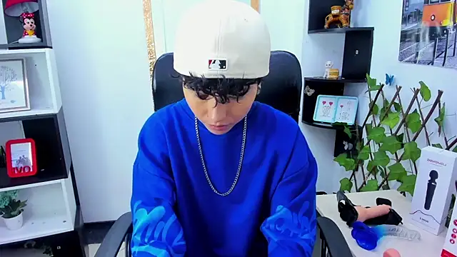 Snapshot of Im_Mathias chatting on October 12, 2025, 8:08 pm Im Mathias online show from October 12, 2025, 8:08 pm