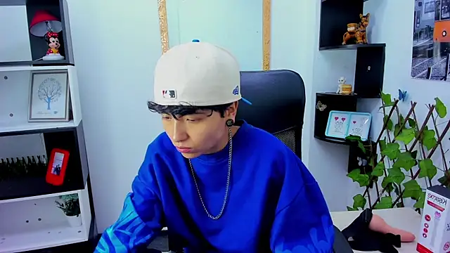 Snapshot of Im_Mathias chatting on October 15, 2025, 3:01 pm Im Mathias online show from October 15, 2025, 3:01 pm