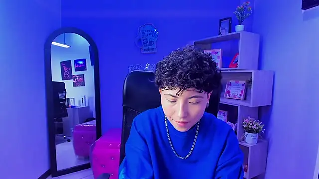 Snapshot of Im_Mathias chatting on November 20, 2025, 4:12 am Im Mathias online show from November 20, 2025, 4:12 am