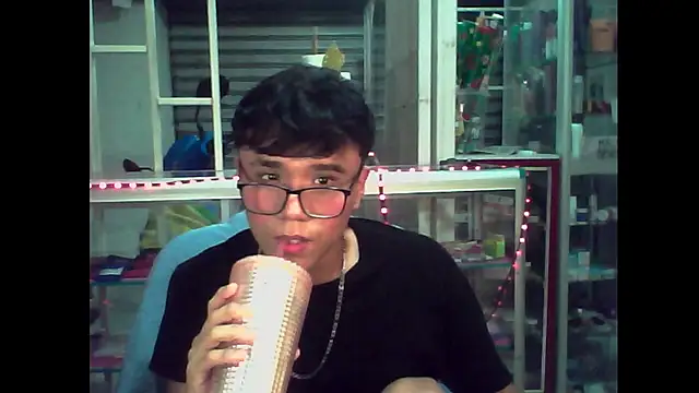 Snapshot of Baby_Cream chatting on December 10, 2024, 4:13 am Baby Cream online show from December 10, 2024, 4:13 am