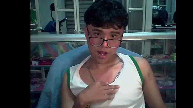 Snapshot of Baby_Cream chatting on December 13, 2024, 7:47 am Baby Cream online show from December 13, 2024, 7:47 am